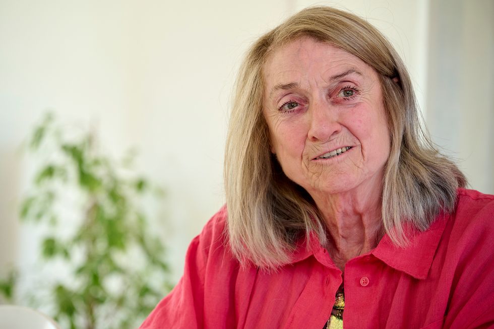 Solveig, 75, utbildar sig till undersköterska: