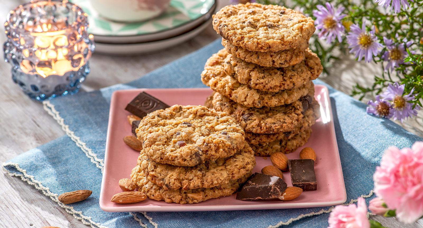 Glutenfria cookies med mandel och chokald