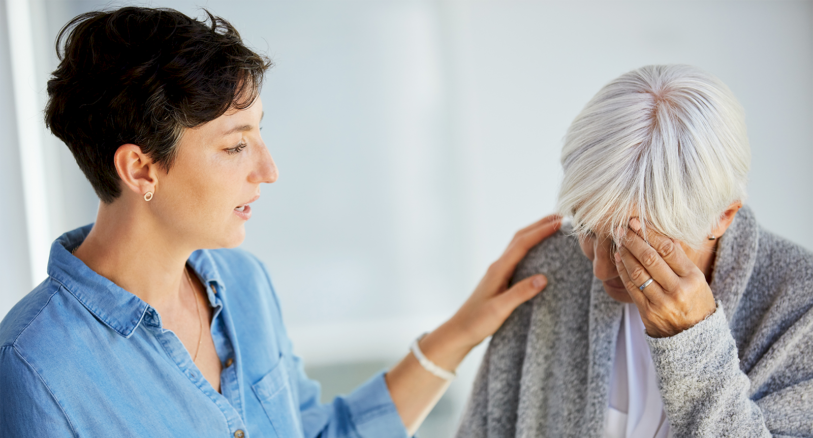 Anne: Min 91-åriga farmor beter sig som ett offer – jag överväger att klippa kontakten